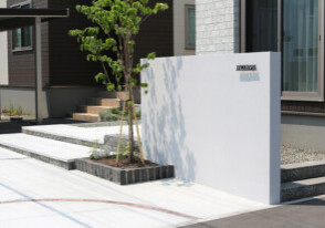 ちょっと浮いた感じのステップが良い！