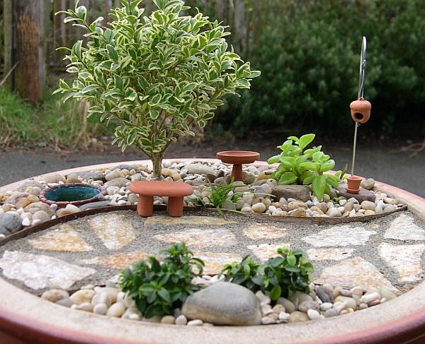 incredibly-rooftop-miniature-garden